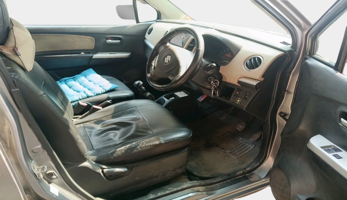 2017 Maruti Wagon R 1.0 LXI CNG, Petrol, Manual, 1,01,387 km, interior