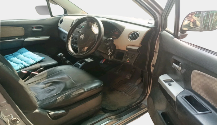 2017 Maruti Wagon R 1.0 LXI CNG, Petrol, Manual, 1,01,387 km, interior