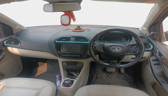 2022 Tata TIAGO EV XZ PLUS TECH LUX LONG RANGE, Electric, Automatic, 20,188 km, interior