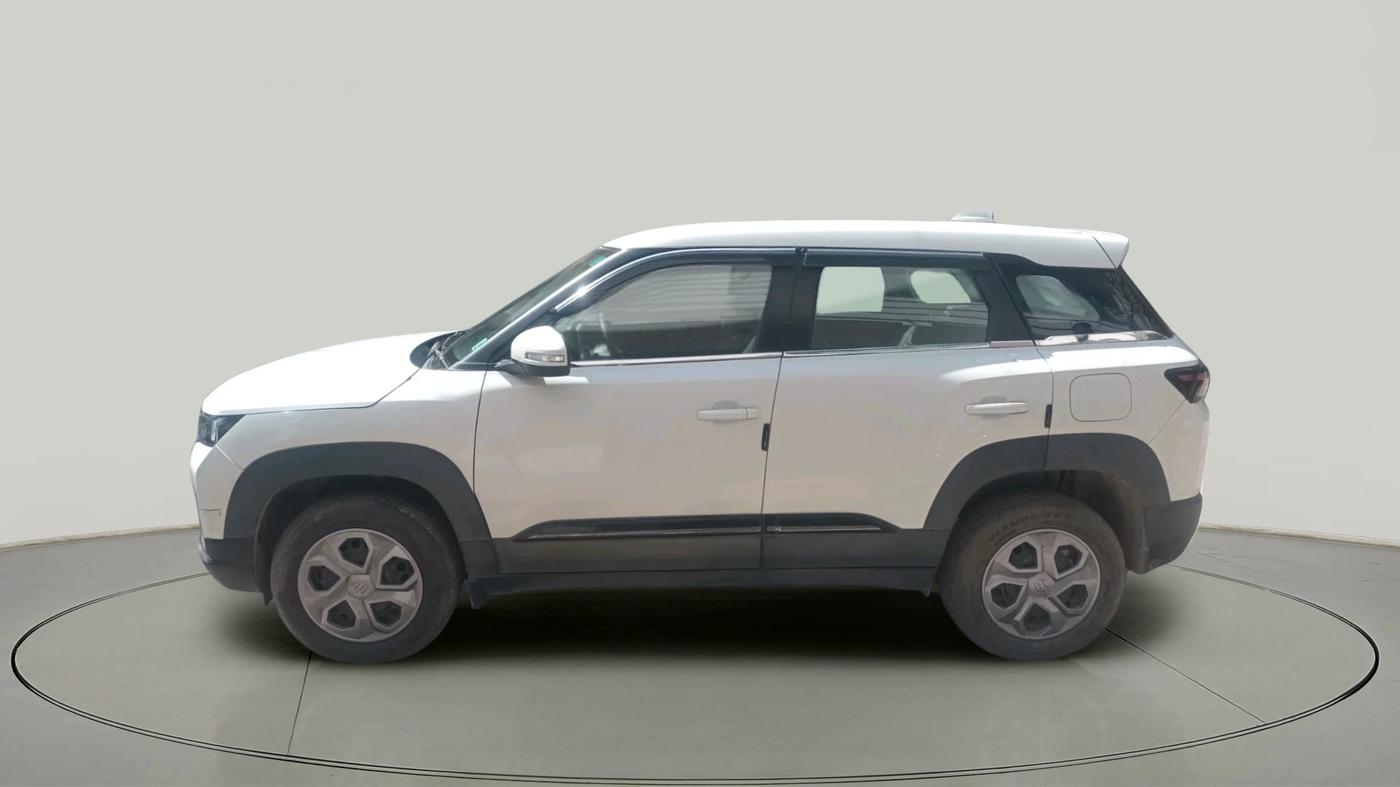 2025 Maruti BREZZA LXI, Petrol, Manual, 7,535 km, exterior
