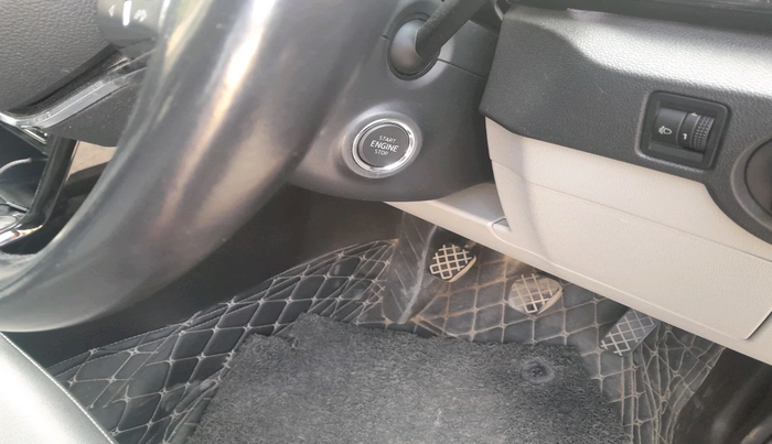 2022 Skoda KUSHAQ STYLE 1.0L TSI MT, Petrol, Manual, 34,671 km, interior