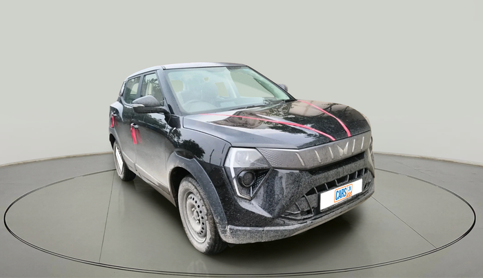2025 Mahindra XUV 3XO REVX M 1.2 Petrol, Petrol, Manual, 196 km, exterior