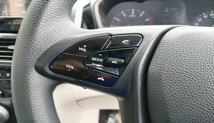 2025 Mahindra XUV 3XO REVX M 1.2 Petrol, Petrol, Manual, 196 km, interior