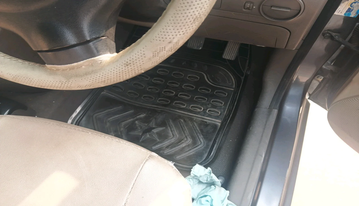 2010 Hyundai i10 MAGNA 1.2, Petrol, Manual, 1,41,658 km, interior