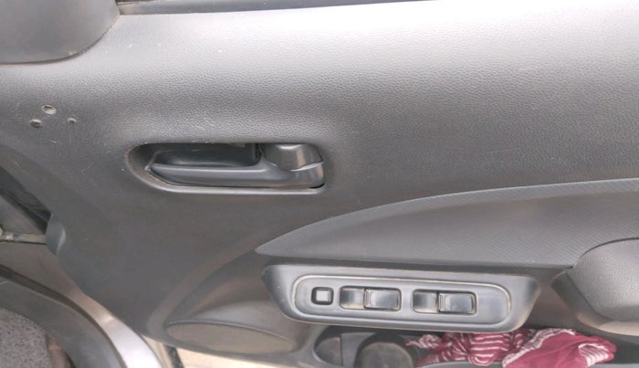 2011 Maruti Ritz LXI, Petrol, Manual, 1,62,657 km, interior