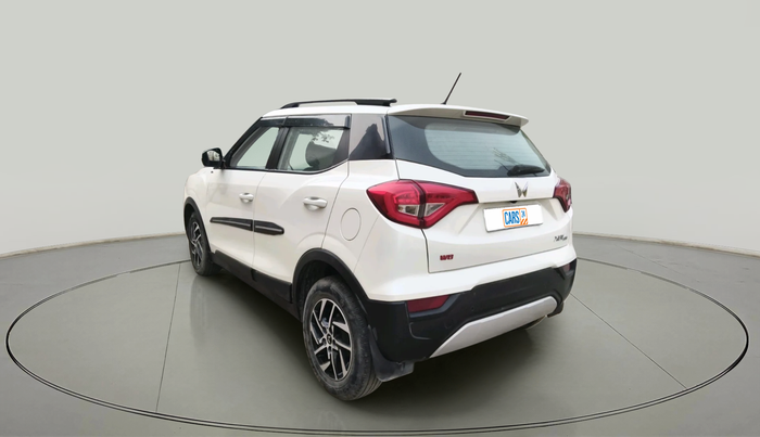 2023 Mahindra XUV300 W8 1.2 PETROL, Petrol, Manual, 28,175 km, exterior