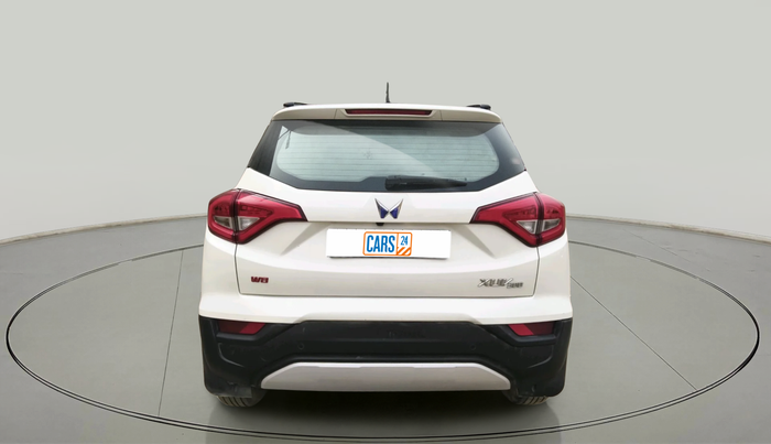 2023 Mahindra XUV300 W8 1.2 PETROL, Petrol, Manual, 28,175 km, exterior