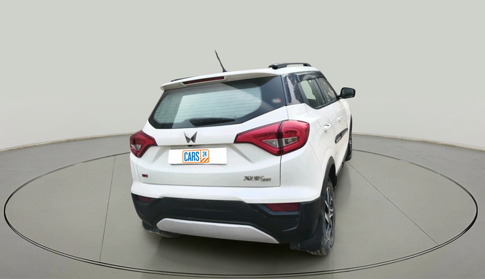 2023 Mahindra XUV300 W8 1.2 PETROL, Petrol, Manual, 28,175 km, exterior