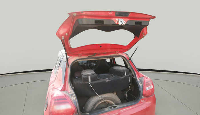 2018 Maruti Swift LXI, CNG, Manual, 1,25,083 km, exterior