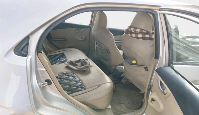 2013 Honda Brio VX MT, Petrol, Manual, 40,674 km, interior