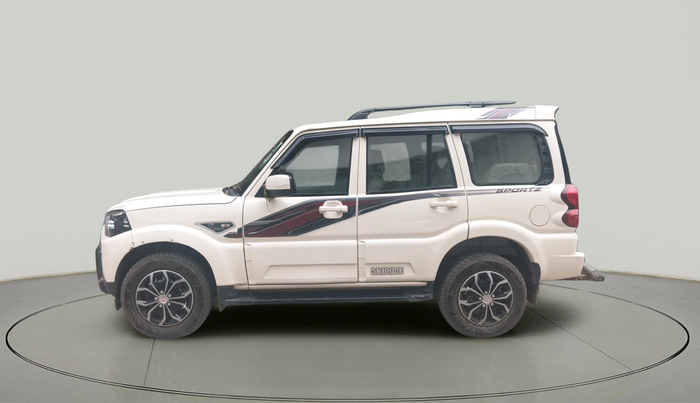 2018 Mahindra Scorpio S7, Diesel, Manual, 78,940 km, exterior