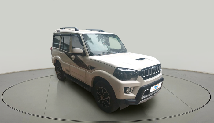 2018 Mahindra Scorpio S7, Diesel, Manual, 78,940 km, exterior