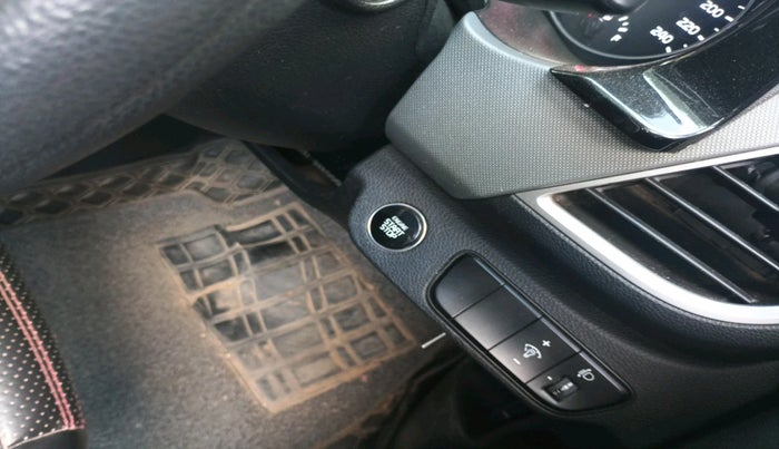 2020 KIA SELTOS HTK PLUS 1.5, Petrol, Manual, 64,321 km, interior