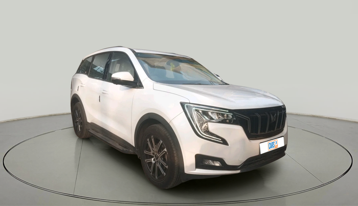 2025 Mahindra XUV700 AX 7 LUXURY D AT 7 STR, Diesel, Automatic, 2,968 km, exterior