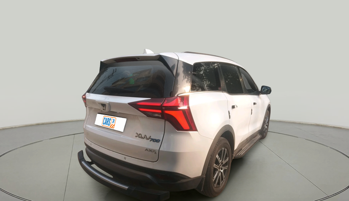 2025 Mahindra XUV700 AX 7 LUXURY D AT 7 STR, Diesel, Automatic, 2,968 km, exterior