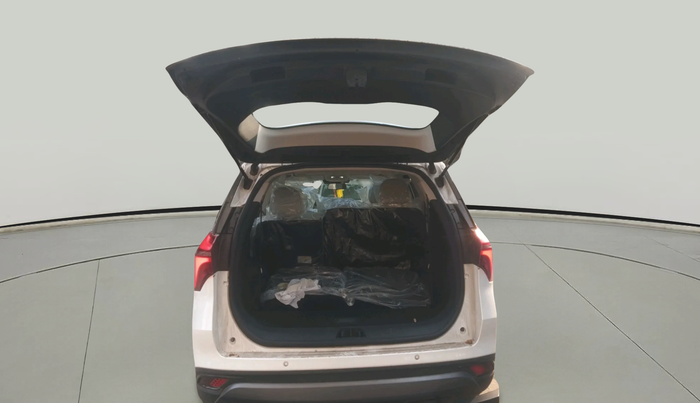 2025 Mahindra XUV700 AX 7 LUXURY D AT 7 STR, Diesel, Automatic, 2,968 km, exterior