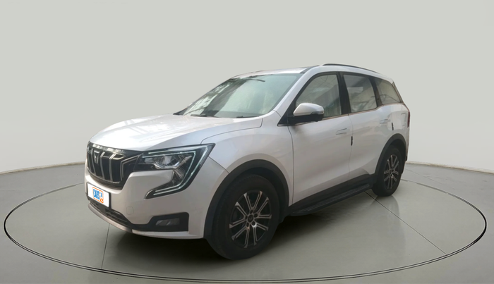 2025 Mahindra XUV700 AX 7 LUXURY D AT 7 STR, Diesel, Automatic, 2,968 km, exterior