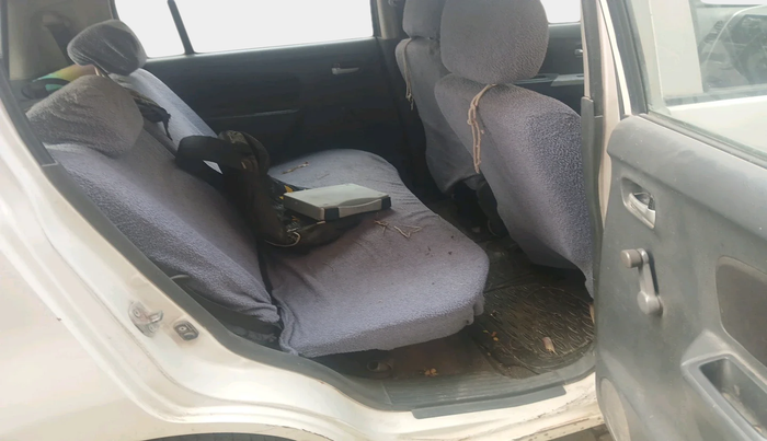 2011 Maruti Wagon R 1.0 LXI, Petrol, Manual, 1,50,373 km, interior