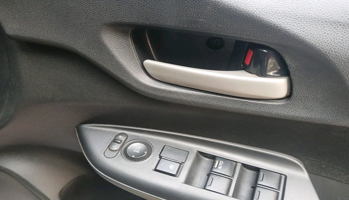 2016 Honda Jazz 1.5L I-DTEC SV, Diesel, Manual, 94,343 km, interior