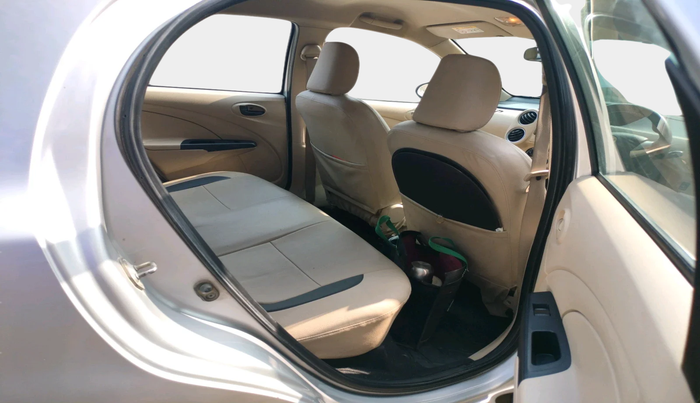 2017 Toyota Etios Liva GD, Diesel, Manual, 1,91,719 km, interior