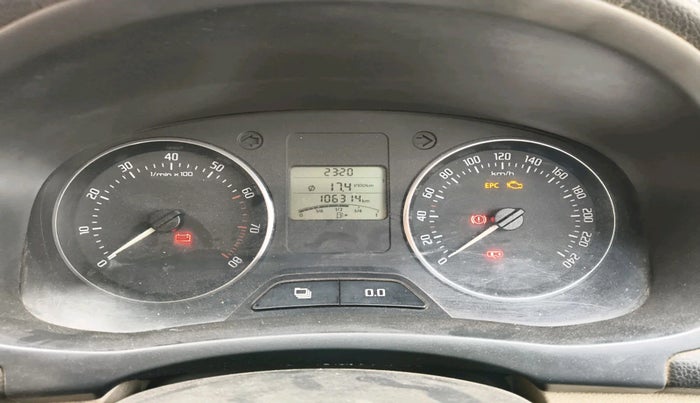 2011 Skoda Fabia ACTIVE 1.2 MPI, Petrol, Manual, 1,06,314 km, interior