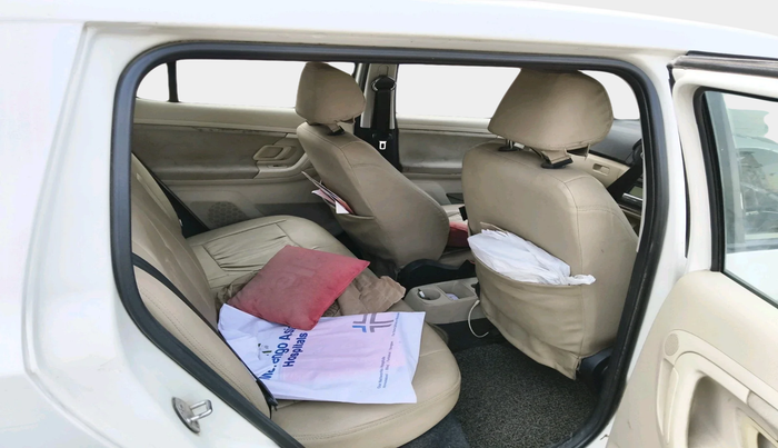 2011 Skoda Fabia ACTIVE 1.2 MPI, Petrol, Manual, 1,06,314 km, interior