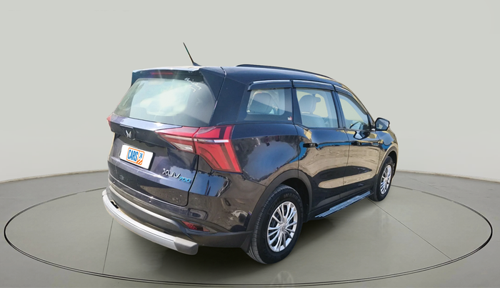 2024 Mahindra XUV700 MX Petrol MT 7 STR, Petrol, Manual, 6,774 km, exterior