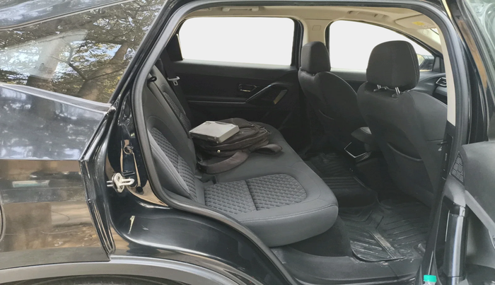 2023 Tata Harrier XT PLUS 2.0L KRYOTEC DARK EDITON, Diesel, Manual, 72,930 km, interior