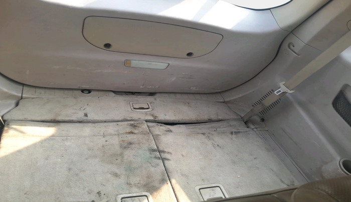 2017 Mahindra XUV500 W10 AT, Diesel, Automatic, 2,11,203 km, interior