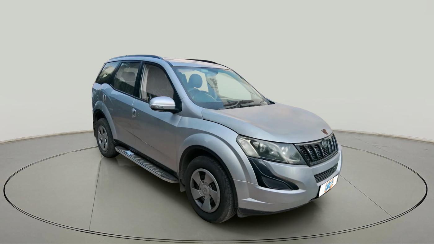 2016 Mahindra XUV500 W6 AT 1.99, Diesel, Automatic, 1,49,169 km, exterior