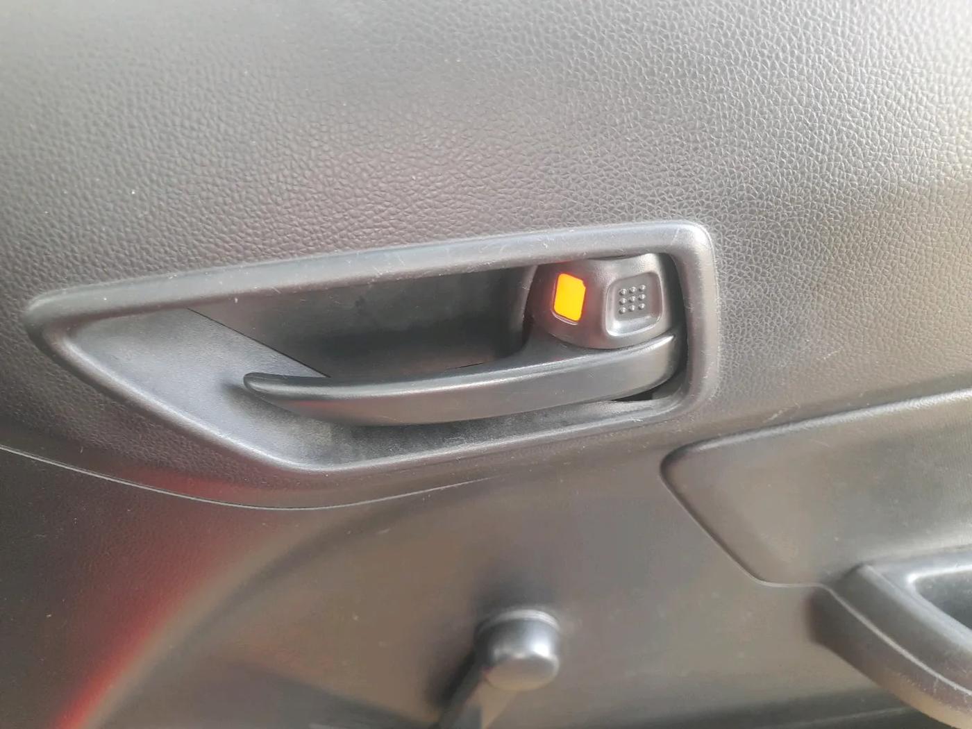 2023 Maruti Swift LXI, Petrol, Manual, 24,274 km, interior
