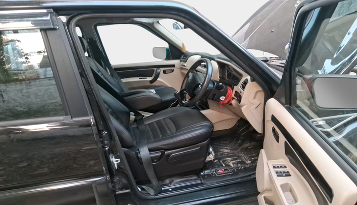 2025 Mahindra SCORPIO CLASSIC S11 7STR, Diesel, Manual, 15,157 km, interior