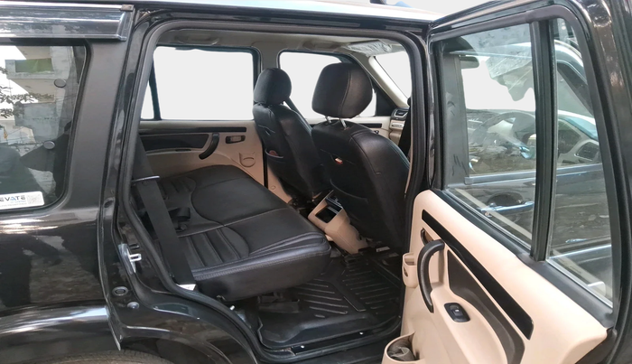 2025 Mahindra SCORPIO CLASSIC S11 7STR, Diesel, Manual, 15,157 km, interior