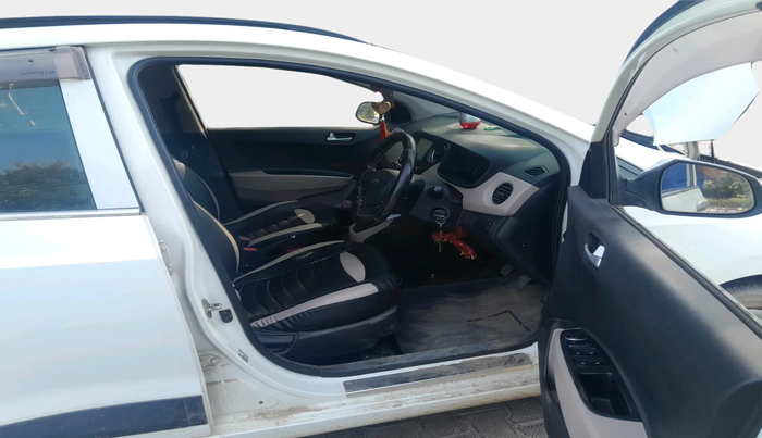 2017 Hyundai Grand i10 SPORTZ U2 1.2 CRDI, Diesel, Manual, 1,64,004 km, interior