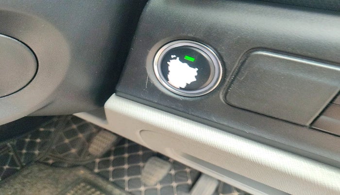 2021 Tata ALTROZ XZ PETROL, Petrol, Manual, 40,459 km, interior