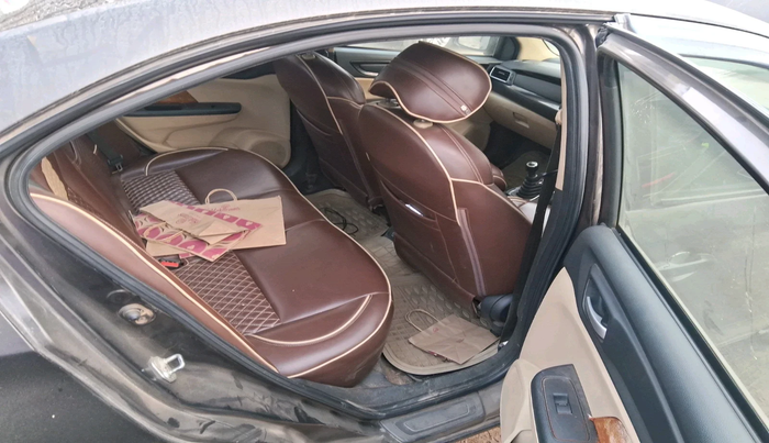 2018 Honda Amaze 1.2L I-VTEC V, Petrol, Manual, 1,17,226 km, interior