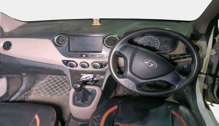 2014 Hyundai Grand i10 MAGNA 1.2 KAPPA VTVT, Petrol, Manual, 1,15,599 km, interior