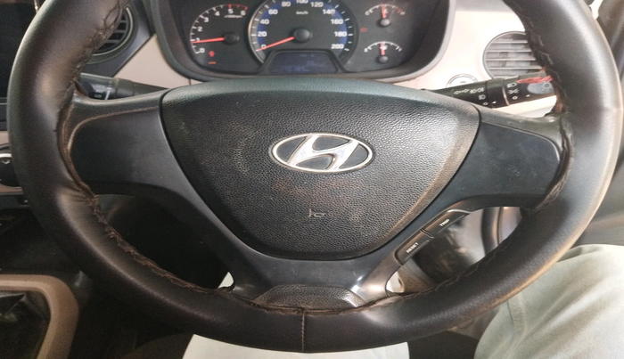 2014 Hyundai Grand i10 SPORTZ 1.2 KAPPA VTVT, Petrol, Manual, 1,70,189 km, interior