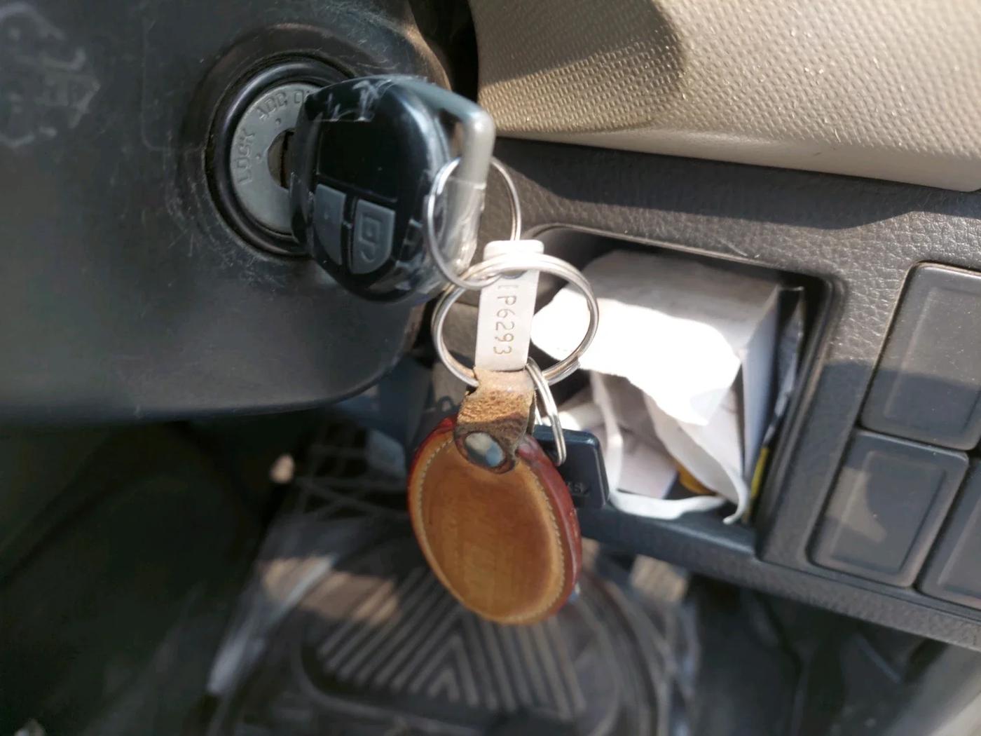 2013 Maruti Wagon R 1.0 VXI, Petrol, Manual, 1,00,870 km, interior