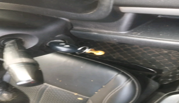 2015 Maruti Swift VXI, Petrol, Manual, 89,307 km, interior