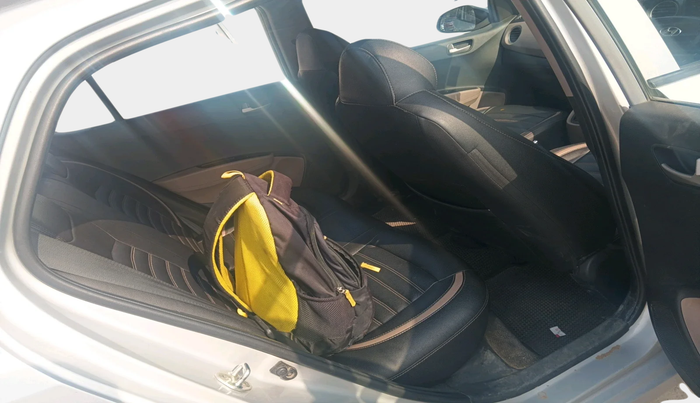 2015 Hyundai Grand i10 SPORTZ 1.2 KAPPA VTVT, Petrol, Manual, 79,701 km, interior