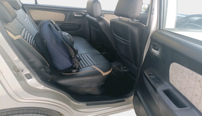 2017 Maruti Wagon R 1.0 VXI, Petrol, Manual, 54,369 km, interior