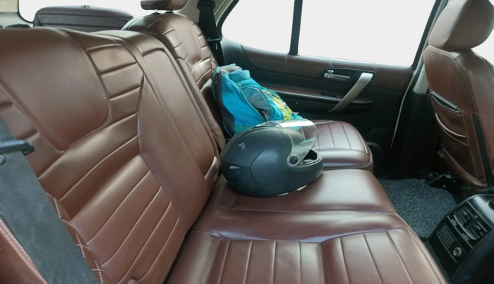 2016 Tata Safari Storme 2.2 EX 4X2, Diesel, Manual, 1,29,629 km, interior