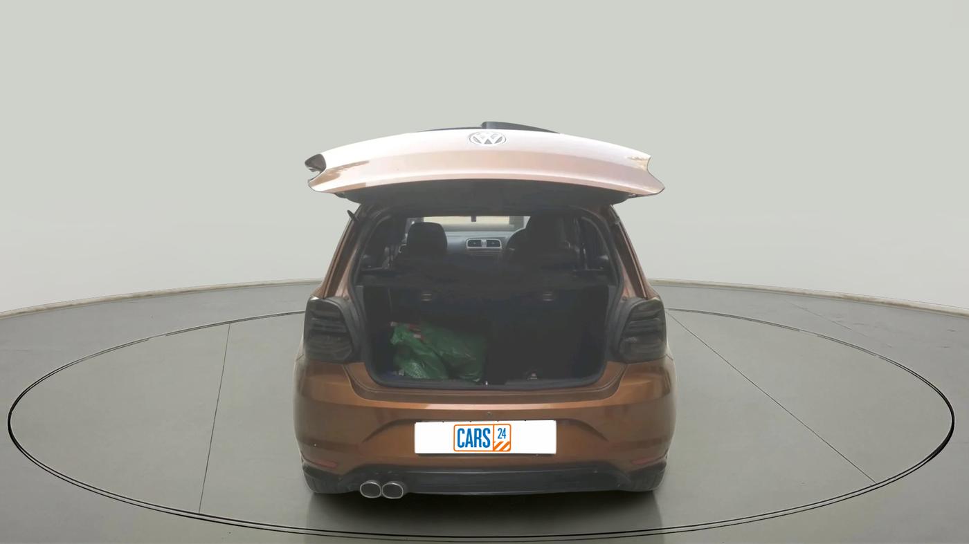 2014 Volkswagen Polo HIGHLINE1.2L, Petrol, Manual, 1,99,592 km, exterior