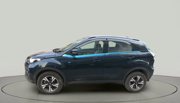 2022 Tata NEXON EV XZ PLUS LUX, Electric, Automatic, 26,505 km, exterior