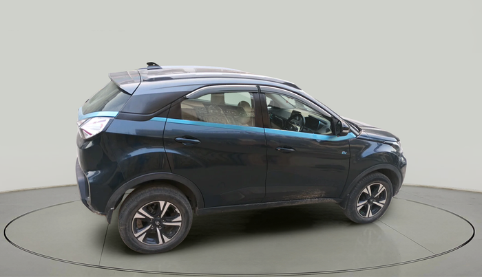 2022 Tata NEXON EV XZ PLUS LUX, Electric, Automatic, 26,505 km, exterior