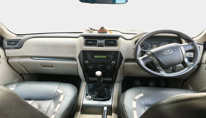 2017 Mahindra Scorpio S6 PLUS, Diesel, Manual, 61,022 km, interior