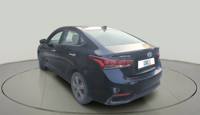 2018 Hyundai Verna 1.6 SX (O) CRDI MT, Diesel, Manual, 51,016 km, exterior