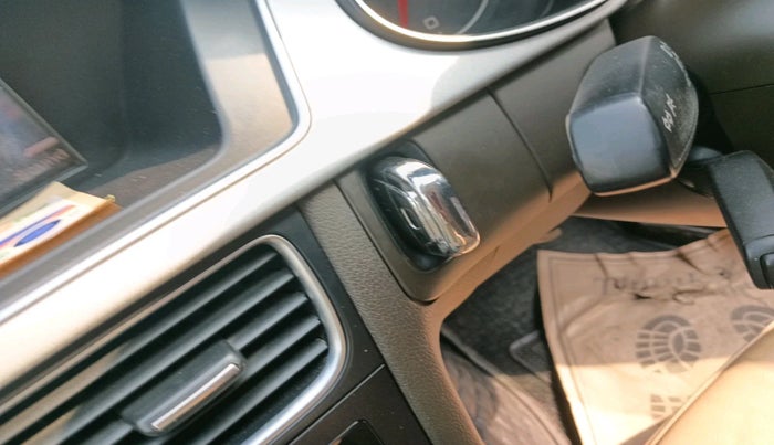 2015 Audi A4 35 TFSI PREMIUM, Petrol, Automatic, 1,01,660 km, interior