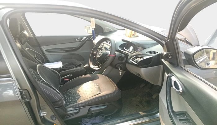 2020 Tata Tiago XZ PETROL, Petrol, Manual, 37,659 km, interior